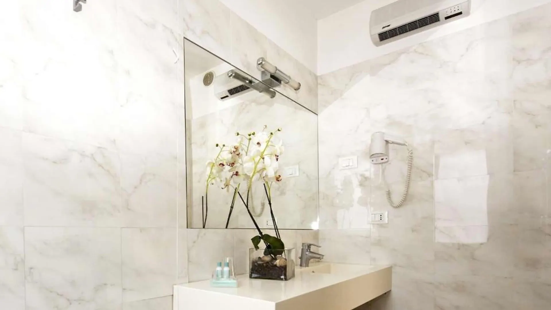 Hotel Touring Pisa Italien