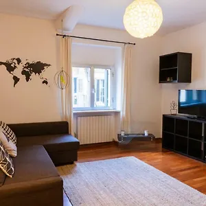  Appartement Domus - Accogliente Residenza Rocchetto A 25mt Da Piazza Erbe Italie